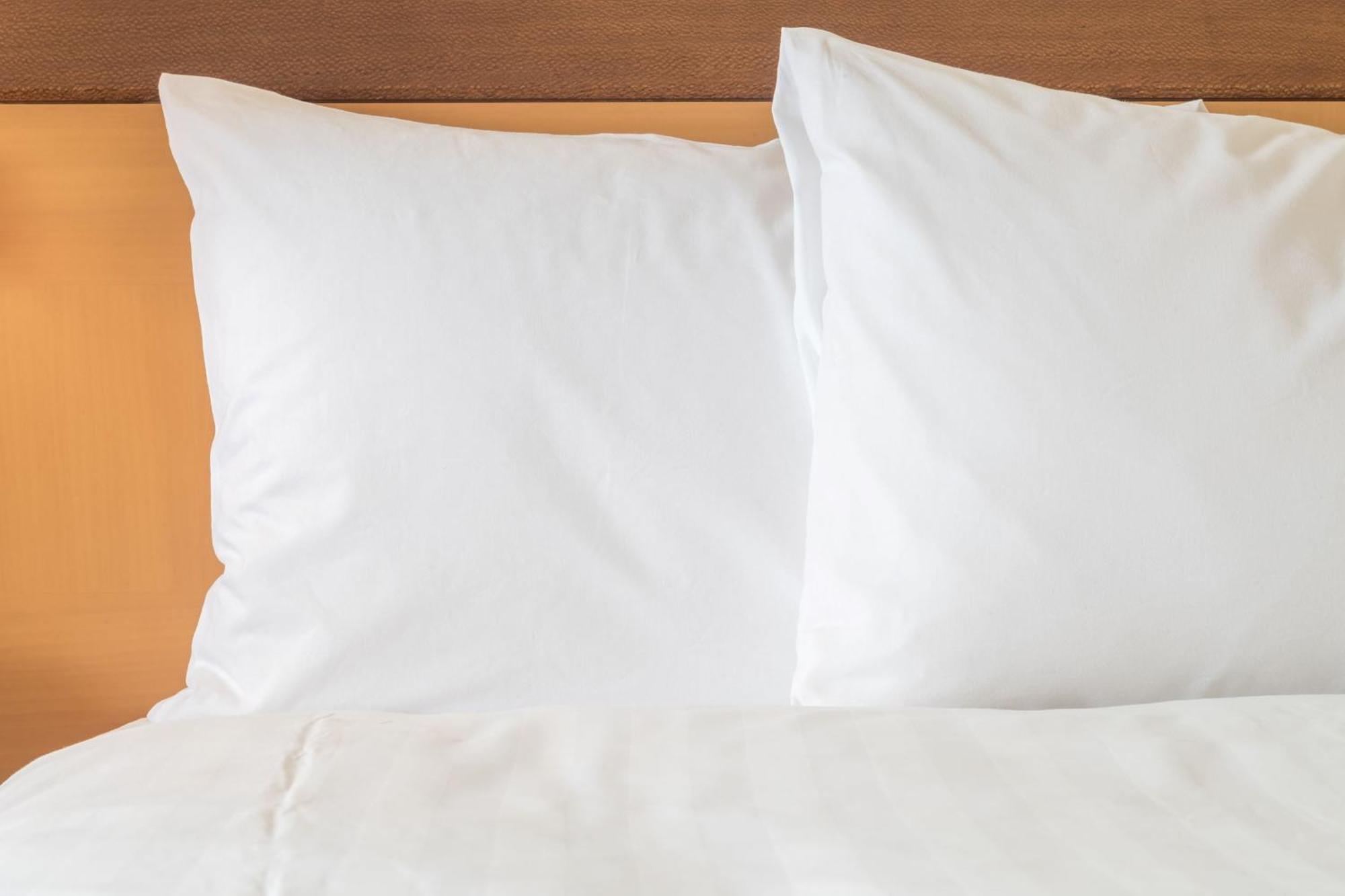 Staybridge Suites Milwaukee West-Oconomowoc By Ihg Exteriör bild