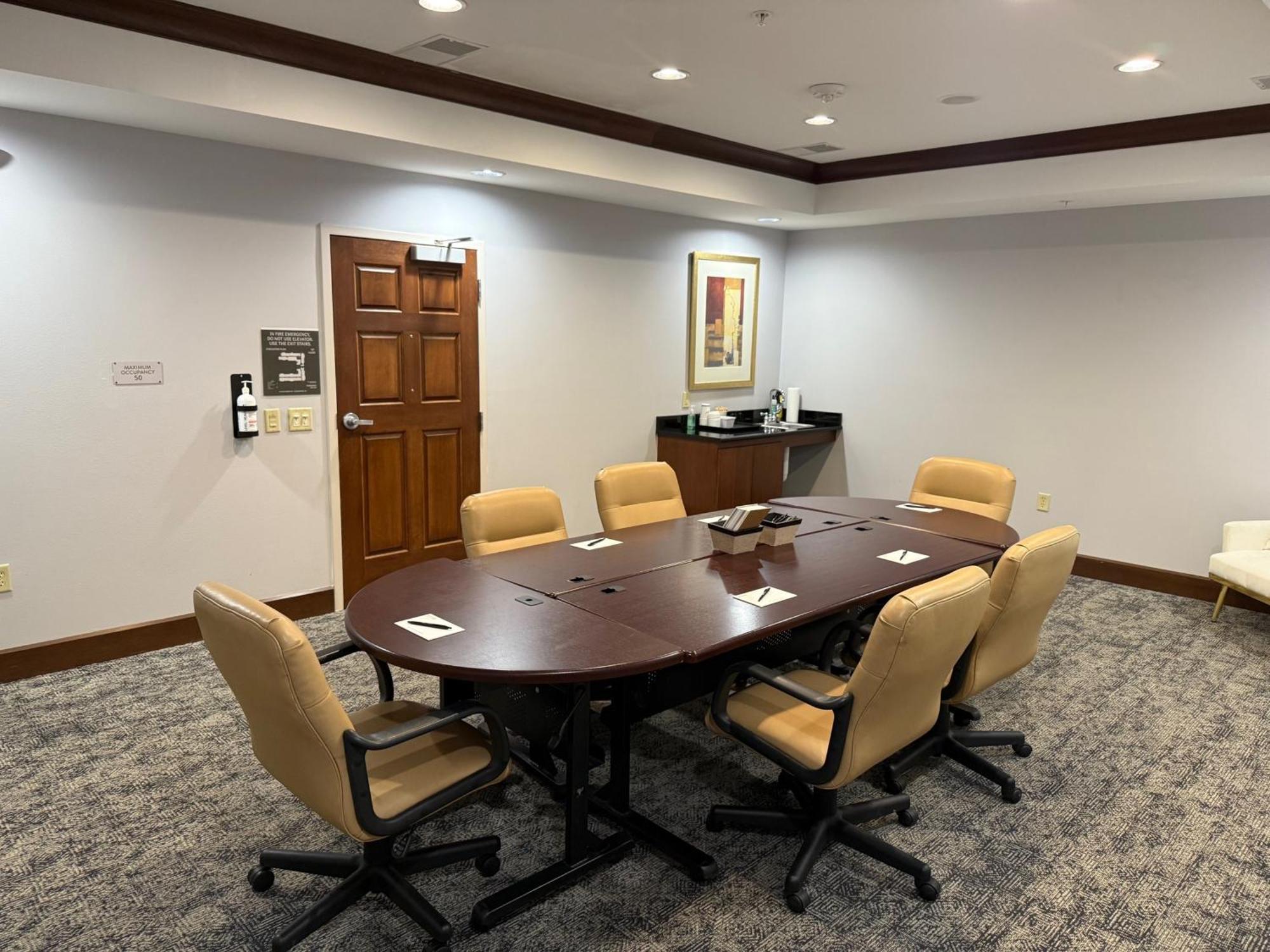 Staybridge Suites Milwaukee West-Oconomowoc By Ihg Exteriör bild